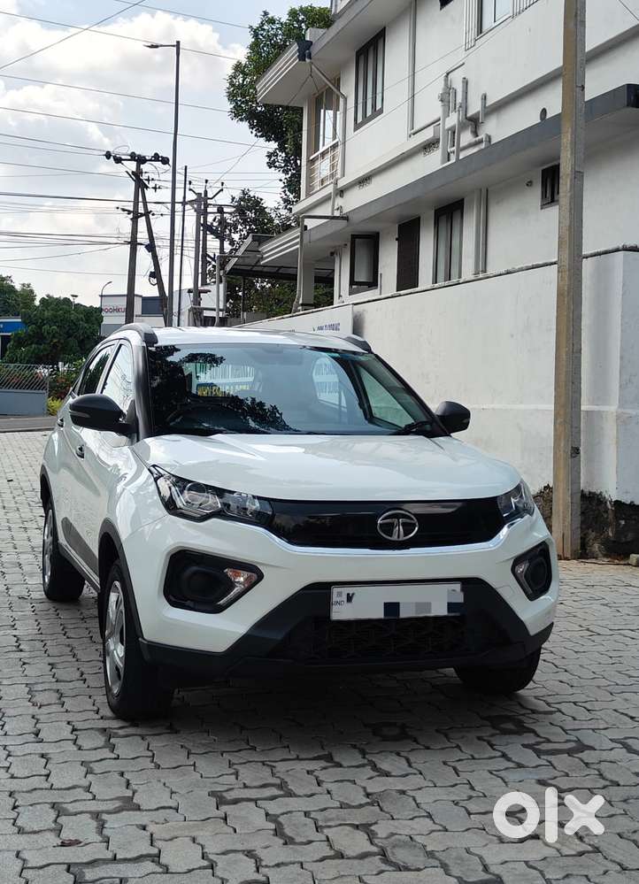 Tata Nexon 1.2 Revotron Xm (s), 2021, Petrol