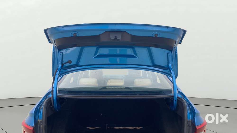 Skoda Slavia Ambition 1.5l Tsi Mt, 2022, Petrol