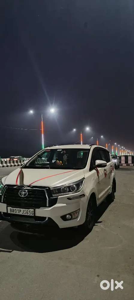 Toyota Innova Hycross 2018