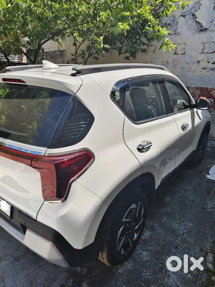 Kia Sonet Htk Plus (o) Petrol, Sunroof
