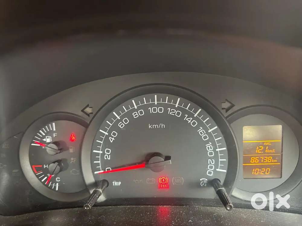 Maruti Suzuki Swift Lxi 2016