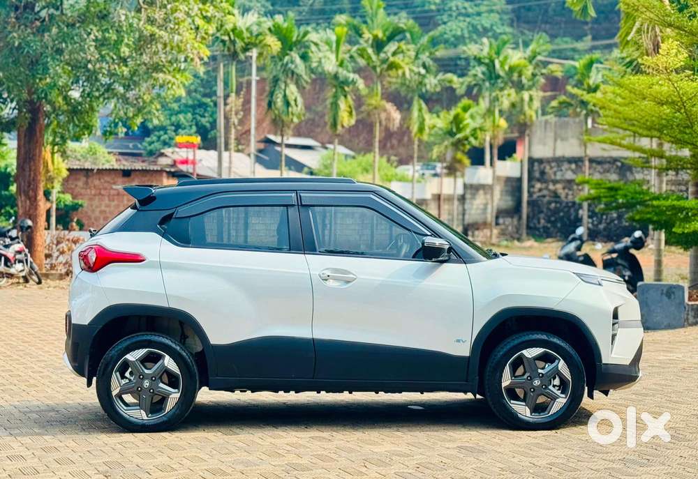 Tata Punch Ev Empowered Plus Lr, 2025, Electric