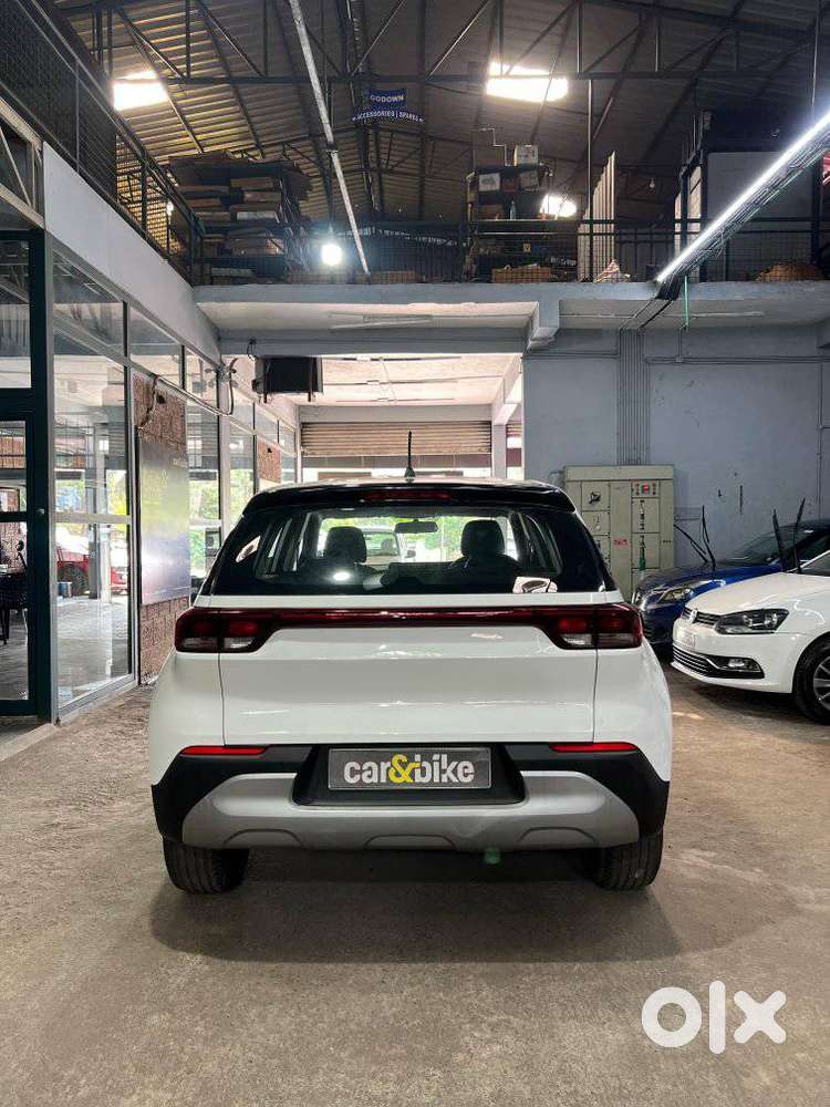 Kia Sonet, 2021, Petrol