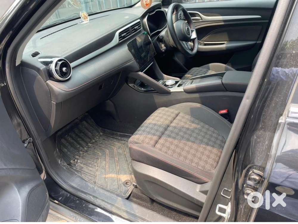 Mg Zs Ev 2024/2025 Year
