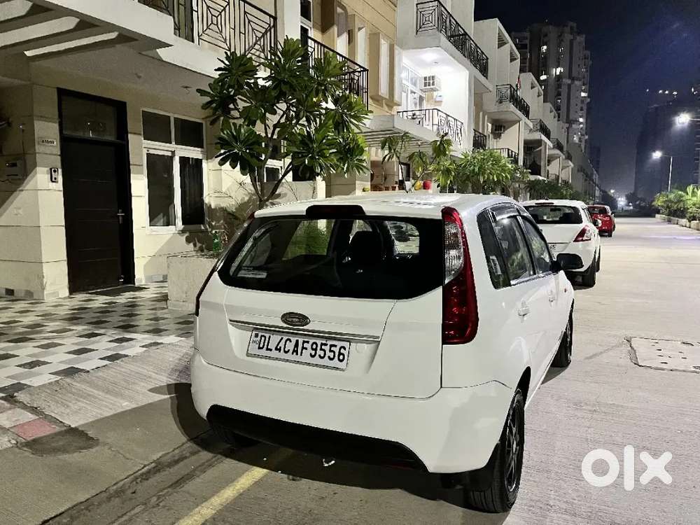 Ford Figo Petrol Zxi 2011 Model