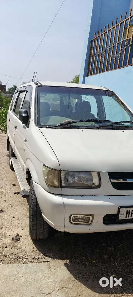 Tavera  Diesel 2013