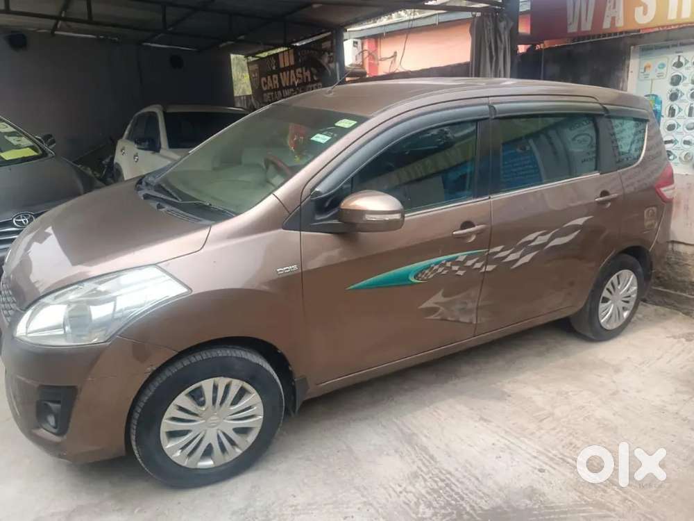 Maruti Suzuki Ertiga 2012