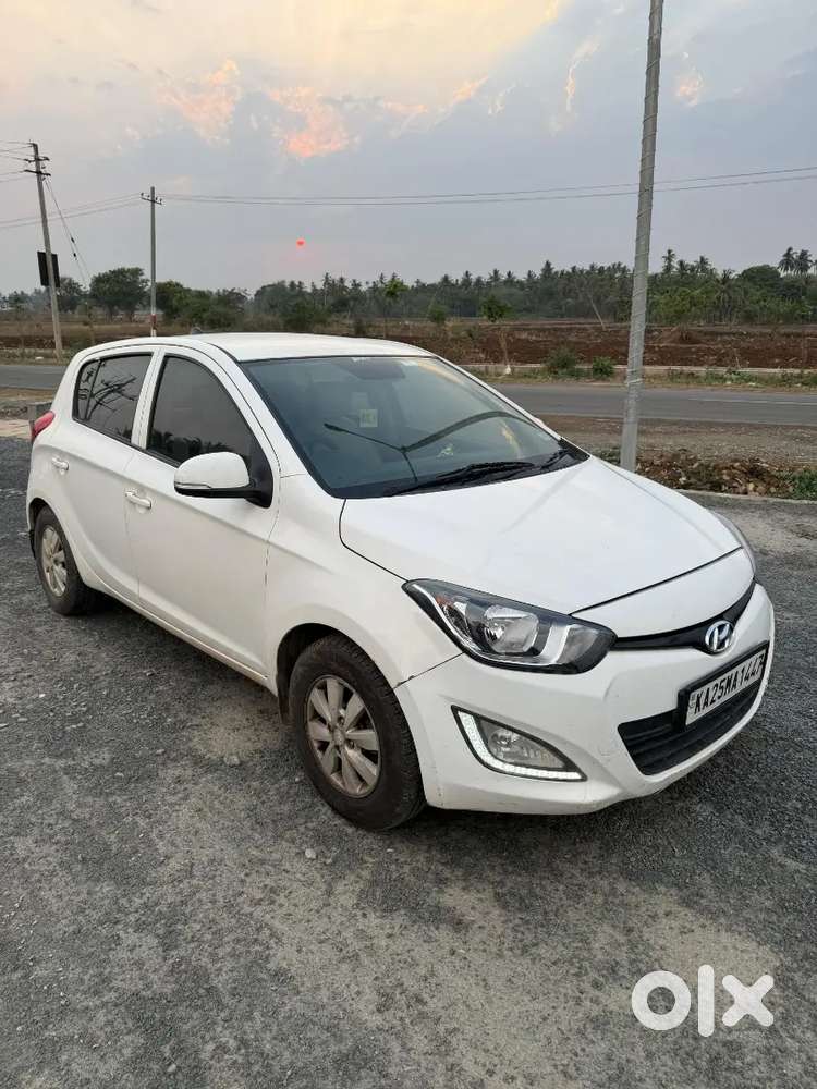 Hyundai I20 2013 Diesel 180000 Km Driven