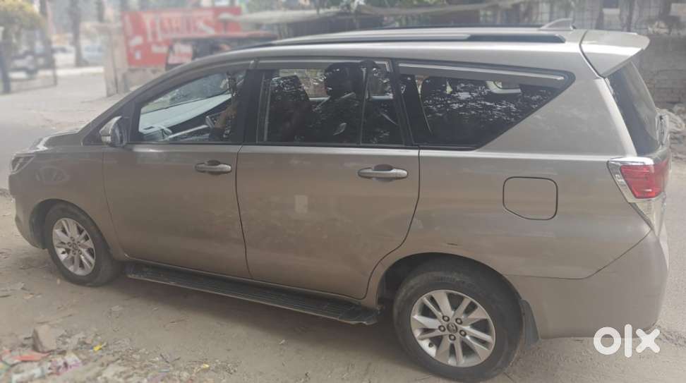 Toyota Innova Crysta 2.4 G Mt, 2016, Diesel