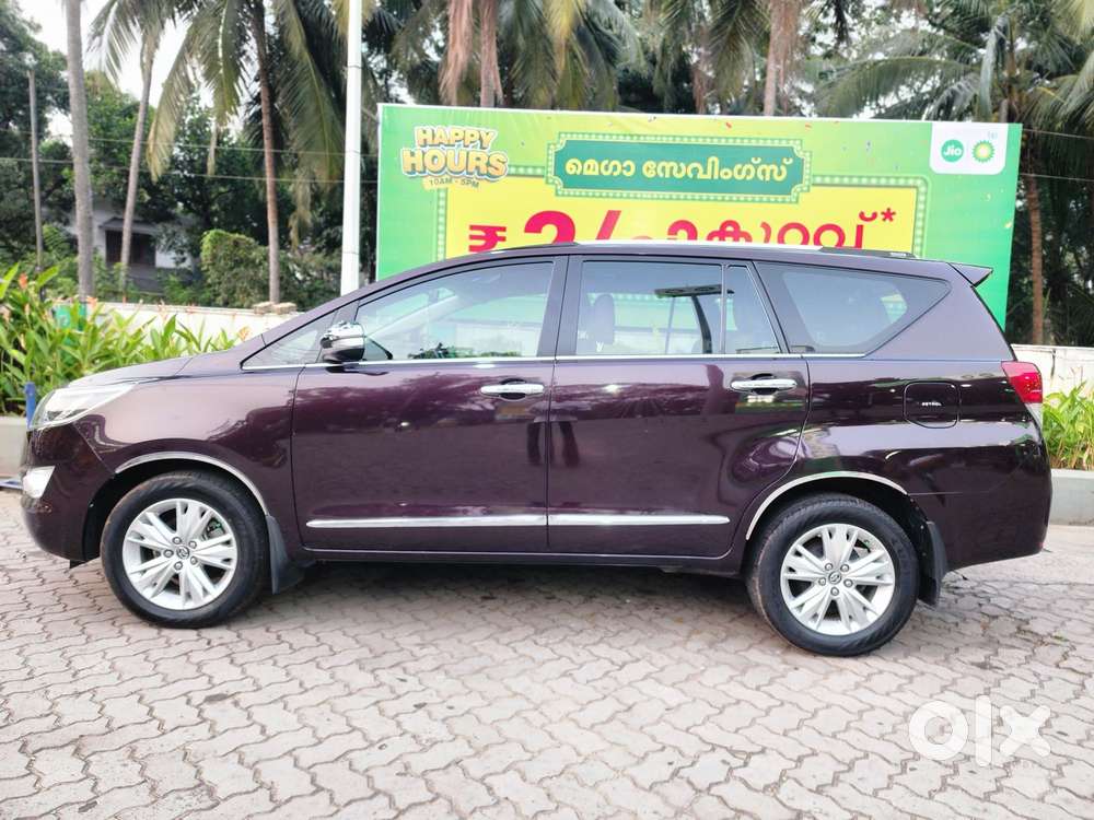 Toyota Innova Crysta 2.8 Gx At, 2016, Petrol