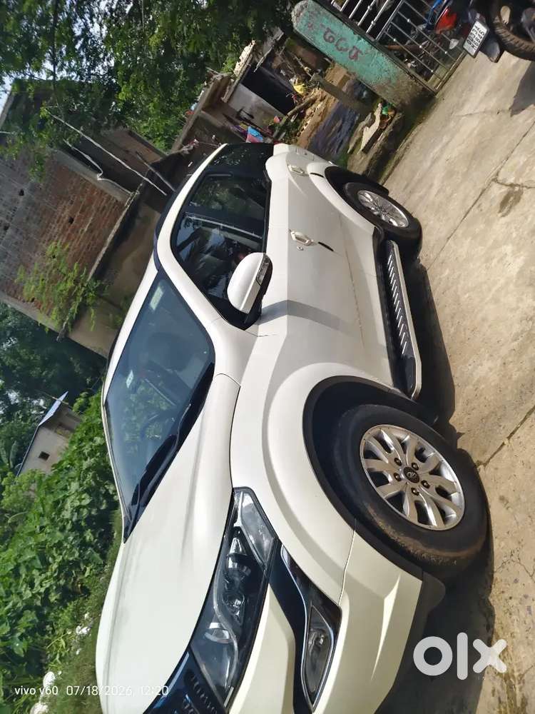 Mahindra Xuv500 2.2 W10 2019