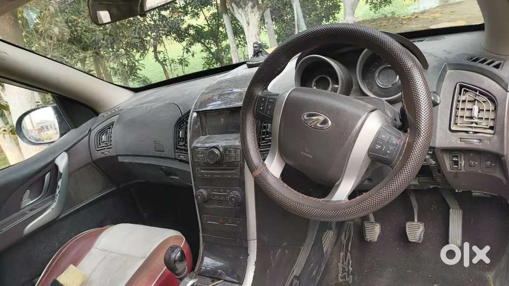 Mahindra Xuv500 2014 Diesel 80000 Km Driven