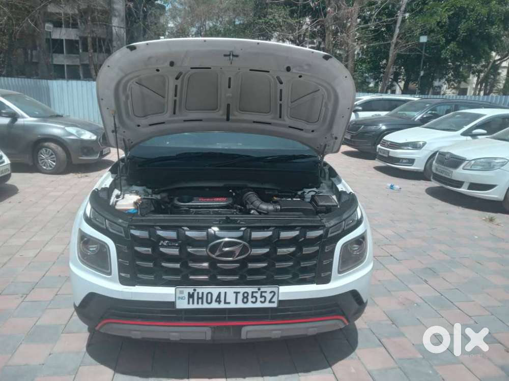 Hyundai Venue Sx(o) 1.0 Turbo Dct Knight Edition, 2024, Petrol