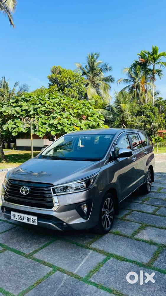 2022 Toyota Innova Crysta