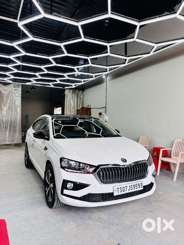 Skoda Slavia Ambition 1.0l Tsi Mt, 2022, Petrol