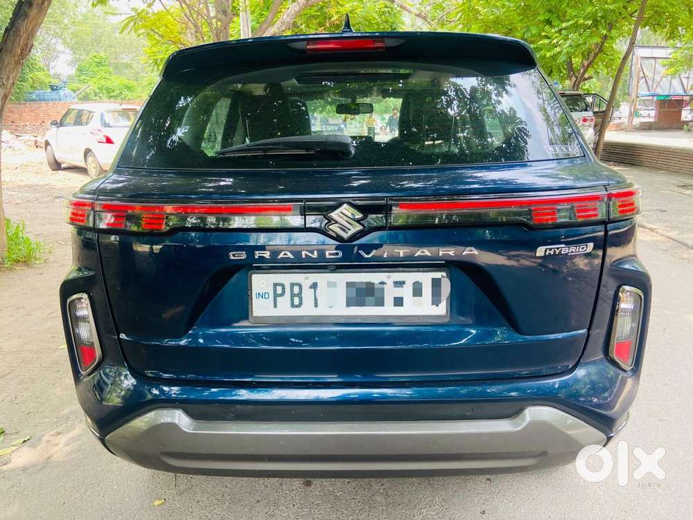 Maruti Suzuki Grand Vitara 1.5 Alpha Smart Hybrid At, 2023, Petrol