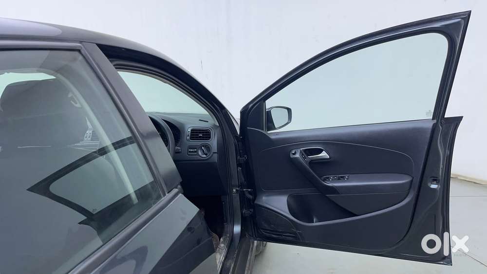 Volkswagen Polo Petrol Comfortline 1.2l, 2016, Petrol