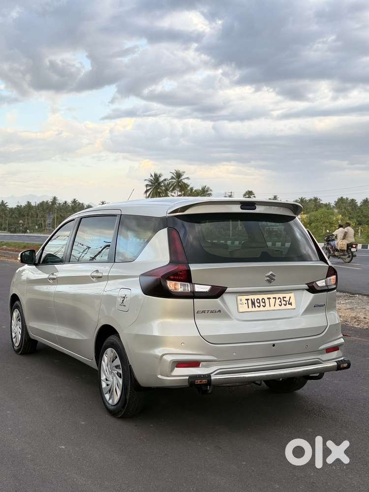 Maruti Suzuki Ertiga Vxi At Petrol, 2020, Petrol