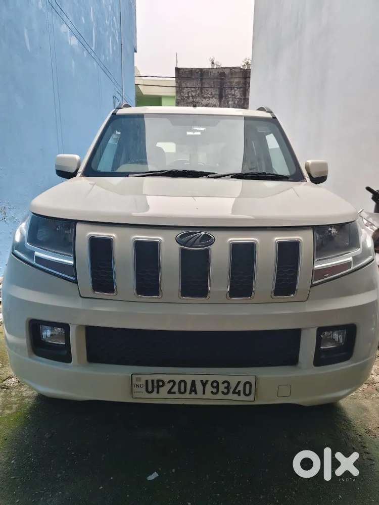 Mahindra Tuv 300 T6+  2017