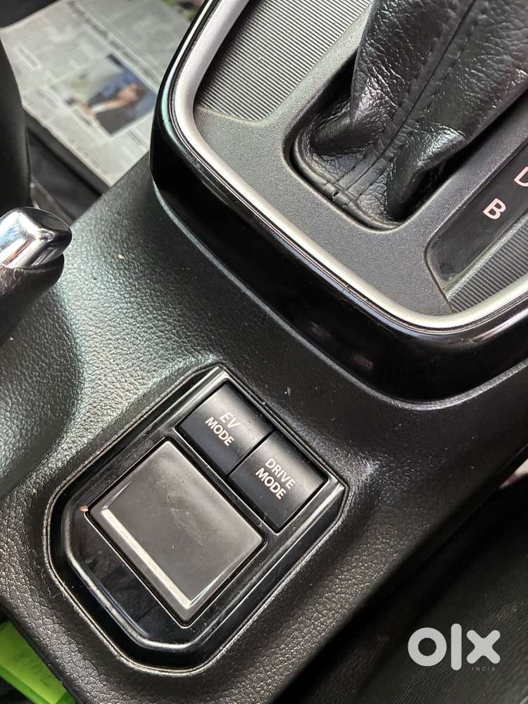 Maruti Suzuki Grand Vitara 1.5 Zeta Plus Dual Tone Intelligent Hybri..