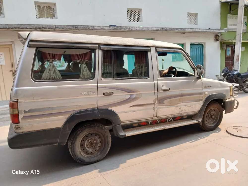 Toyota Qualis 2003 Diesel Well Maintained