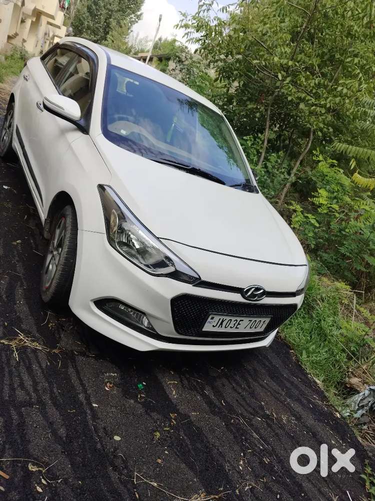 Hyundai I20 2016 Petrol Well Maintained/top Variant Push Button Start
