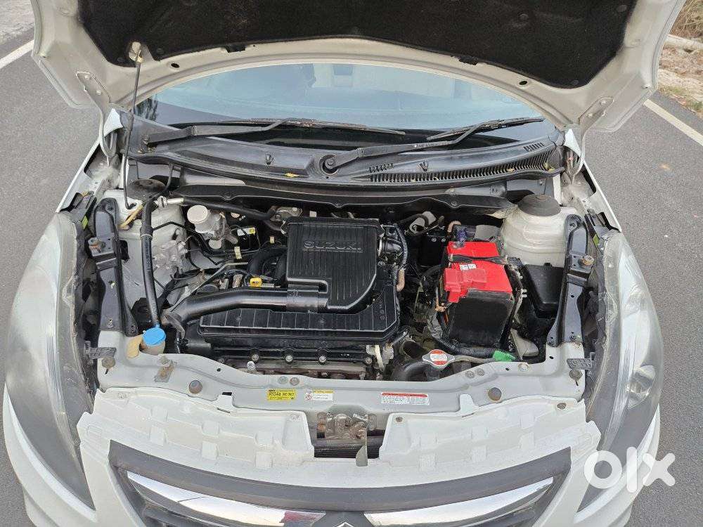 Maruti Suzuki Swift Dzire Vxi Optional, 2016, Petrol