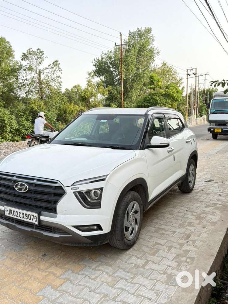 Hyundai 2022 Petrol Manual 49000 Km Driven