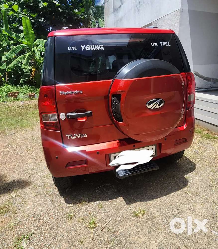 Mahindra Tuv 300 2018