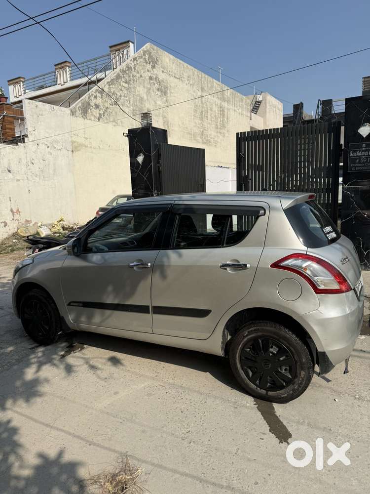 Maruti Suzuki Swift Vxi Optional, 2013, Petrol