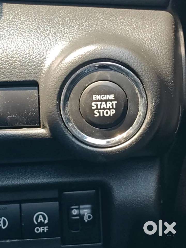 Maruti Suzuki Swift Vxi, 2025, Petrol
