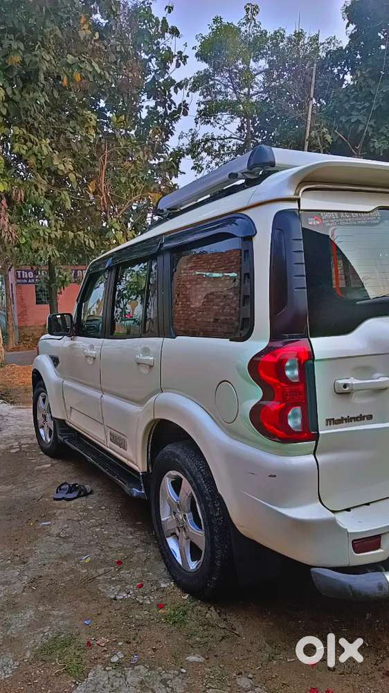 Mahindra Scorpio 2018 Diesel Well Maintained