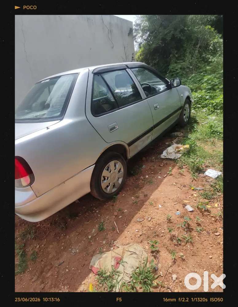 Maruti Suzuki Esteem 2004