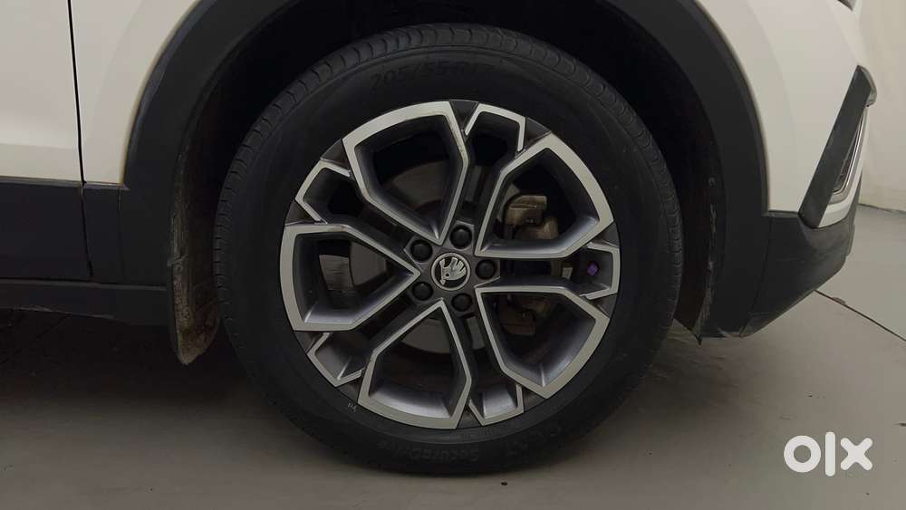 Skoda Kushaq 1.5 Tsi Style, 2022, Petrol