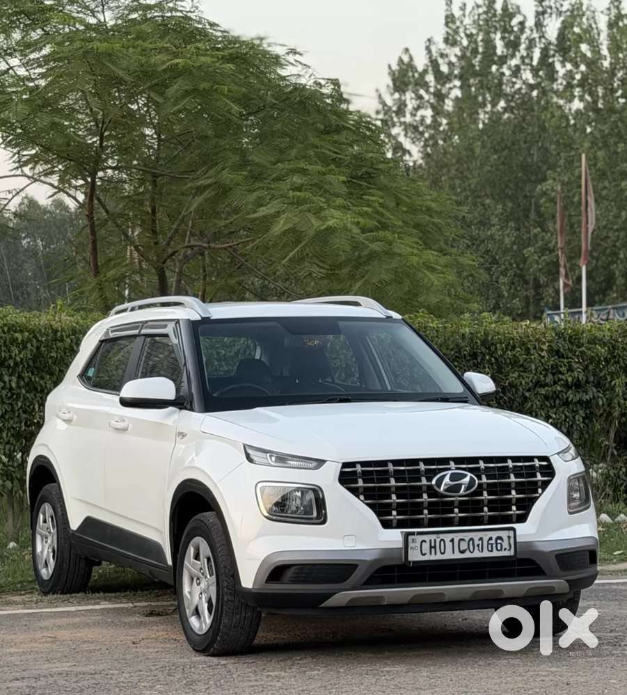 Hyundai Venue 1.2 S Plus, 2021, Petrol