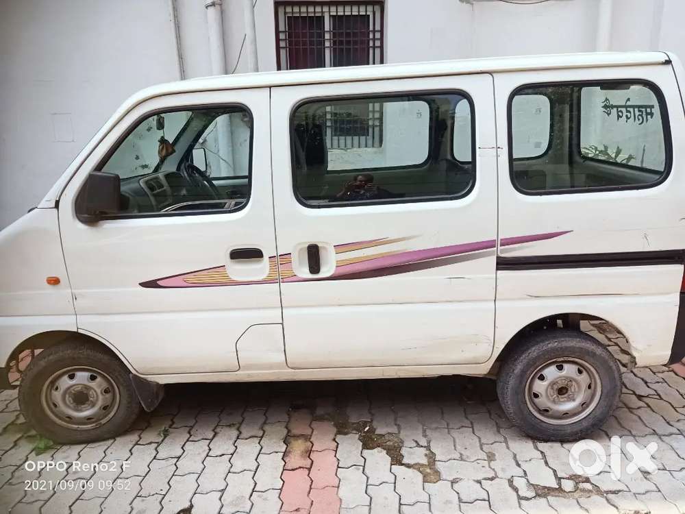 Maruti Suzuki Eeco 2017 Petrol 32000 Km Driven