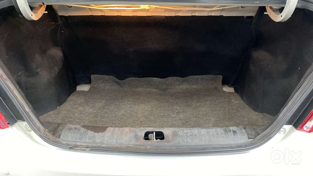 Maruti Suzuki Swift Dzire Vdi (o), 2017, Diesel