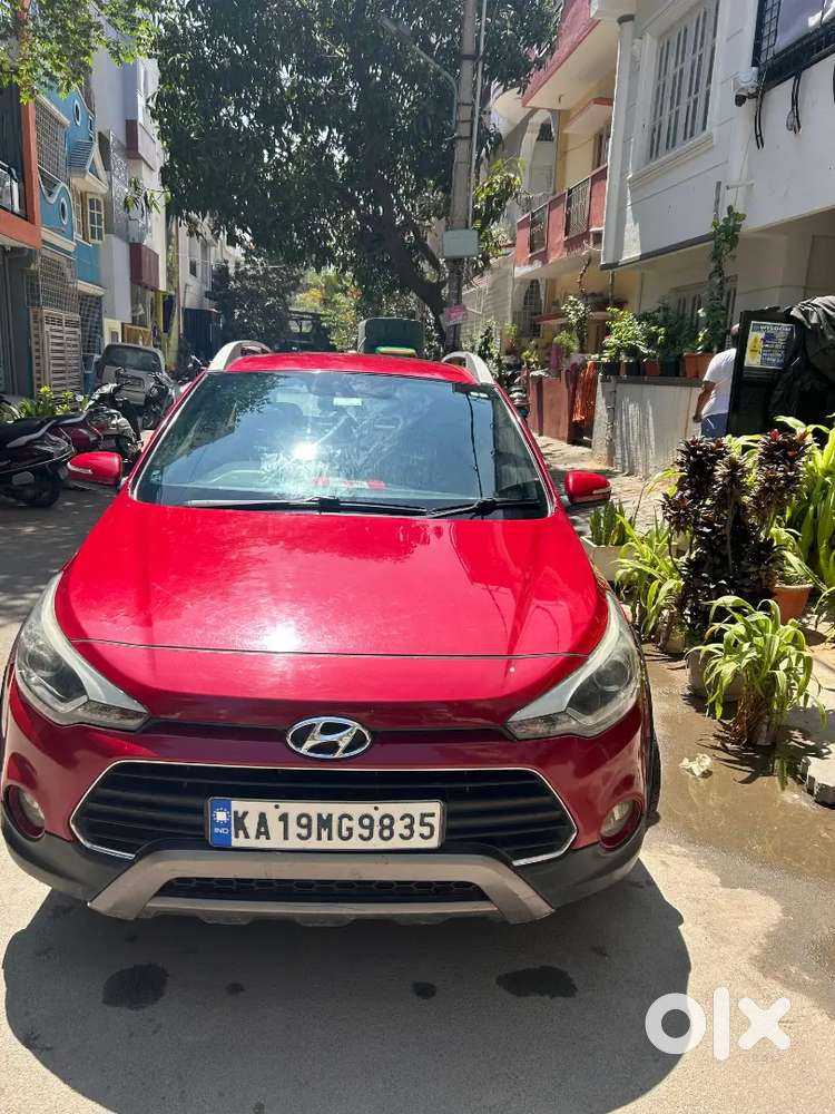 Hyundai I20 Active 2017 Petrol - Well-maintained