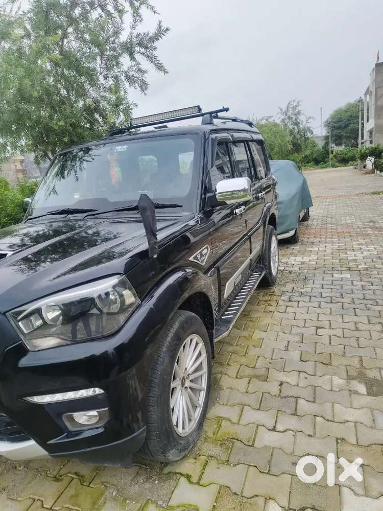 Mahindra Scorpio Classic 2023 Diesel Manual