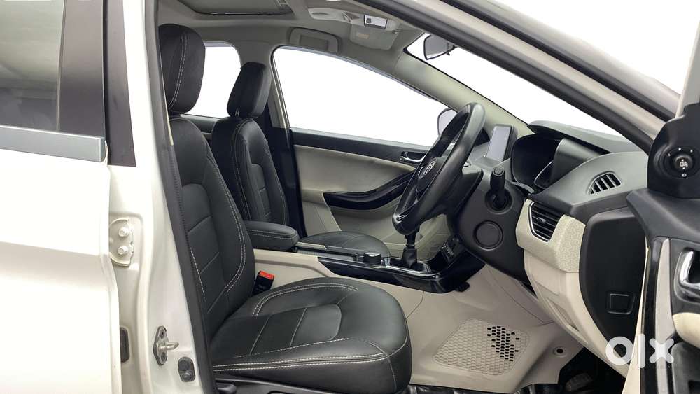 Tata Nexon 1.2 Revotron Xz Plus Dual Tone, 2020, Petrol