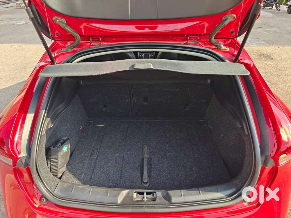 Volvo V40 Cross Country D3, 2018, Diesel