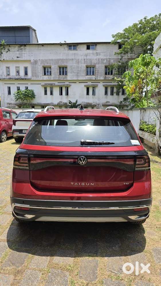 Volkswagen Taigun 1.0 Tsi At  Cherry Red  Single Owner  Low Km