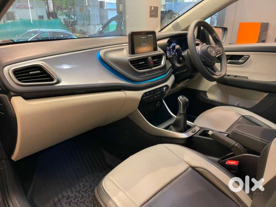 Tata Altroz 1.2 Xz Plus Rtn Dct, 2022, Petrol