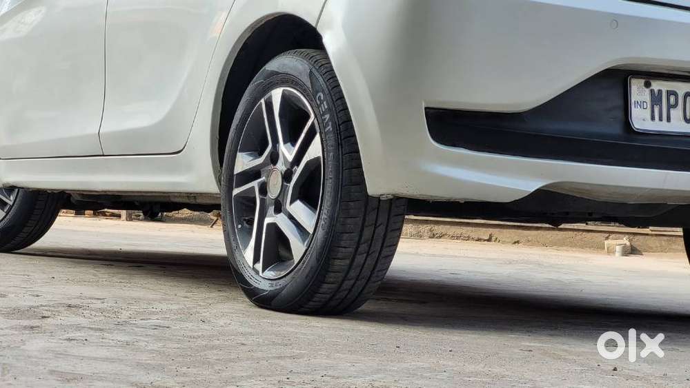 Tata Tiago 1.2 Revotron Xza, 2020, Petrol