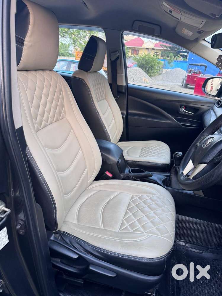 Toyota Innova Crysta 2.4 G Mt 8s, 2018, Diesel