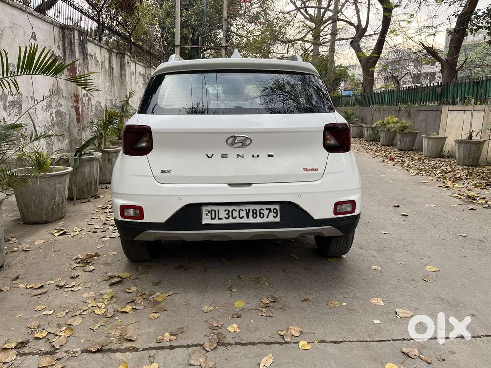 Hyundai Venue 1.0 Sx (o) Turbo Imt, 2022, Petrol