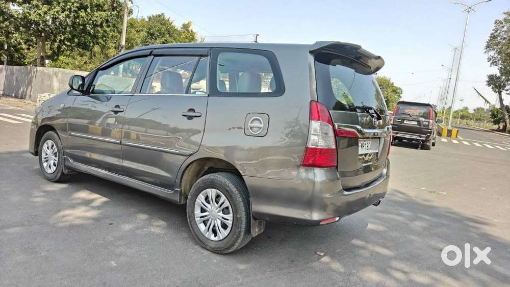 Toyota Innova 2.5 G (diesel) 7 Seater Bs Iv, 2012, Diesel