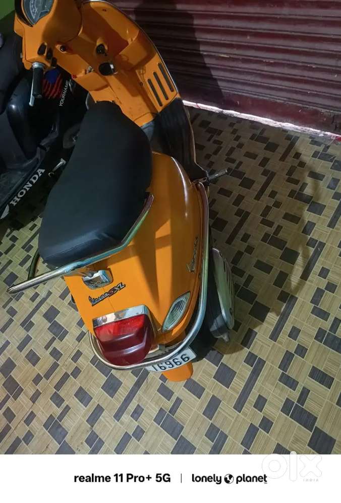 Selling my vespa Scooters 1825478091