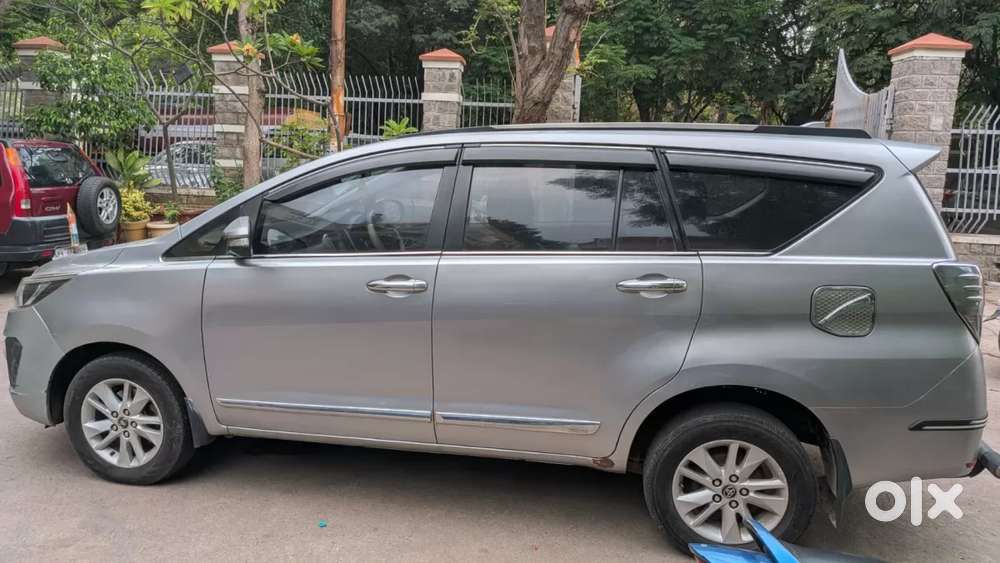 Toyota Innova Crysta [2020-ongoing] 2.4 Gx 7 Str, 2017, Diesel