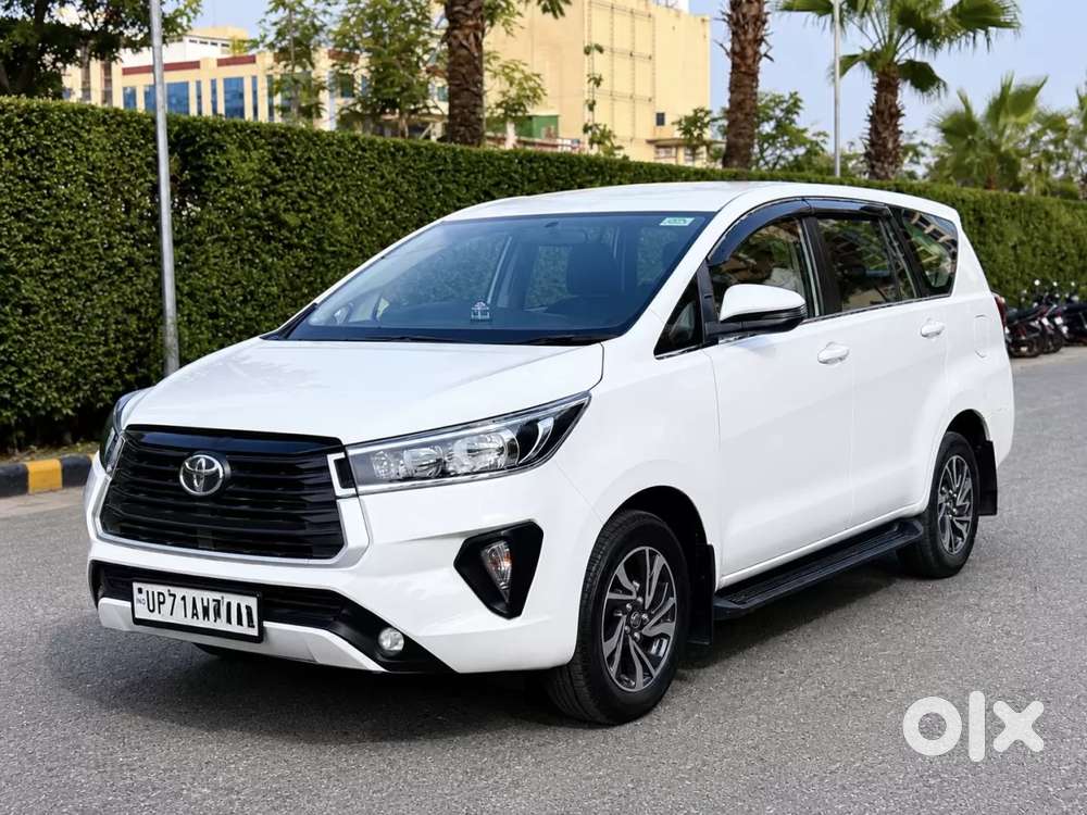Toyota Innova Crysta [2020-ongoing] 2.4 Gx At 8 Str, 2022, Diesel